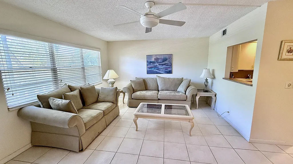 2009 Berkshire A Deerfield Beach FL 33442