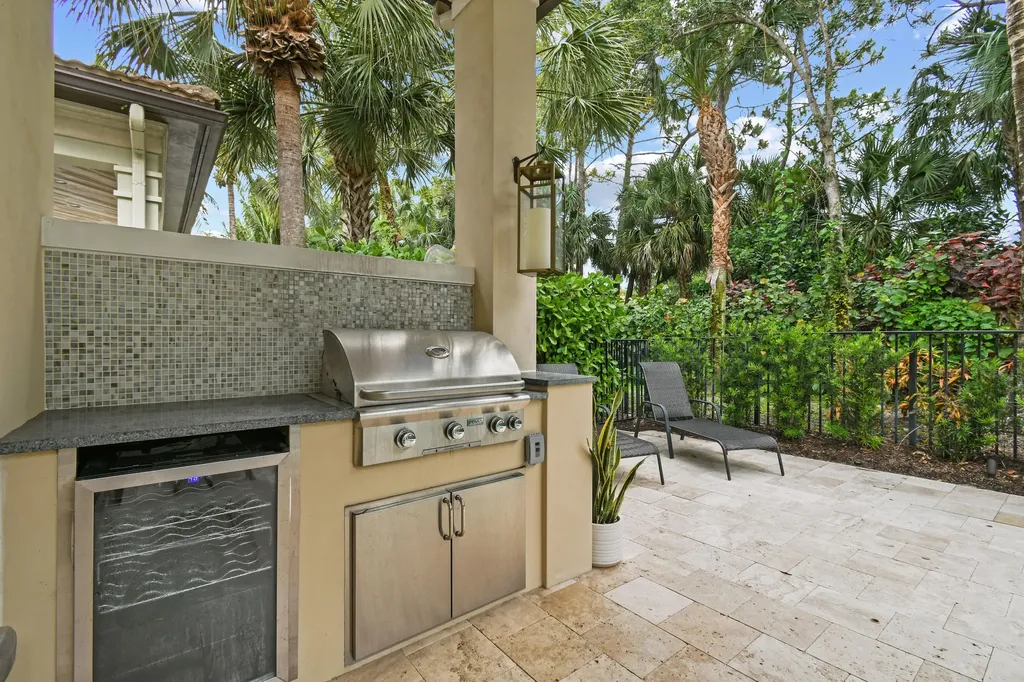 145 Gardenia Isle Drive Palm Beach Gardens FL 33418