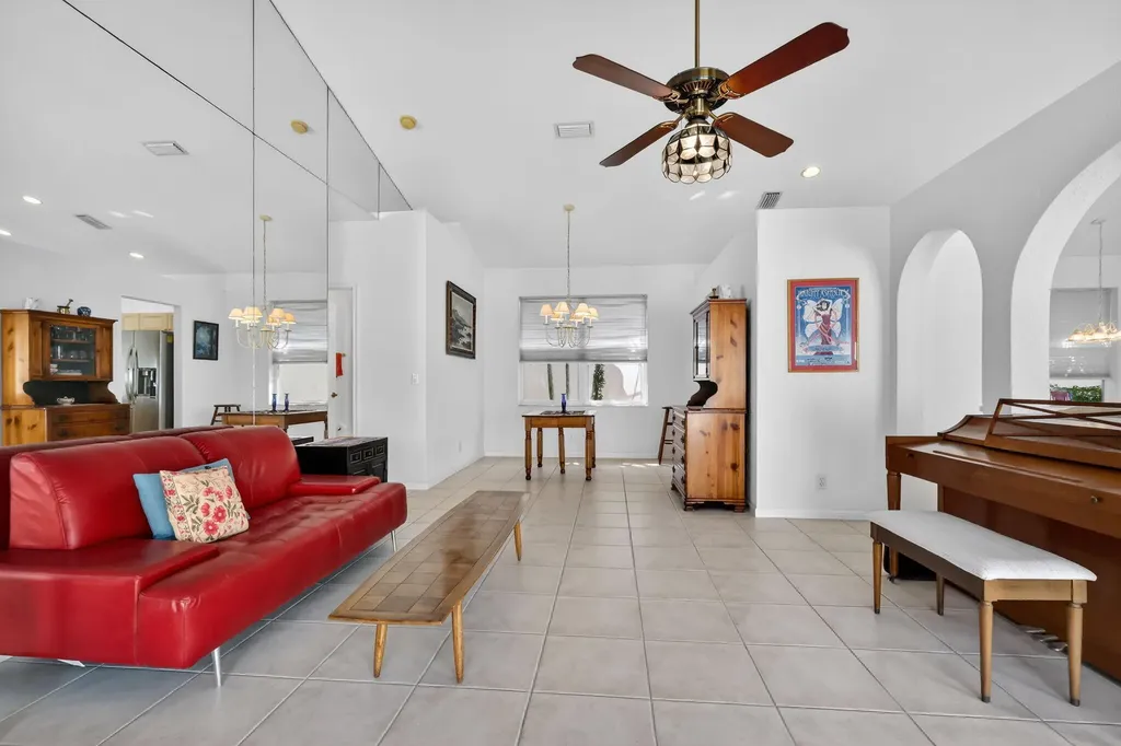 5176 Ventura Drive Delray Beach FL 33484