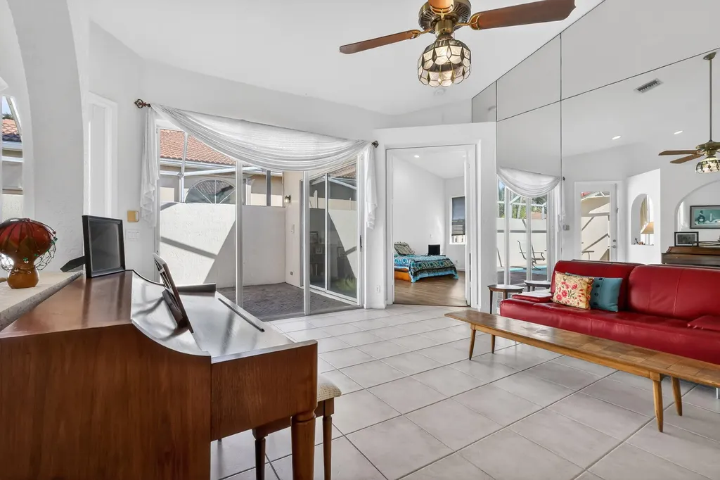 5176 Ventura Drive Delray Beach FL 33484