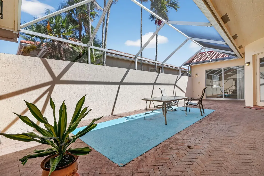 5176 Ventura Drive Delray Beach FL 33484