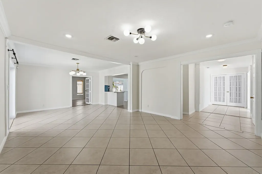 1641 NE 56th Court Fort Lauderdale FL 33334