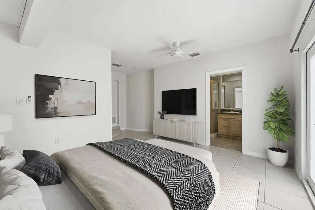 1641 NE 56th Court Fort Lauderdale FL 33334