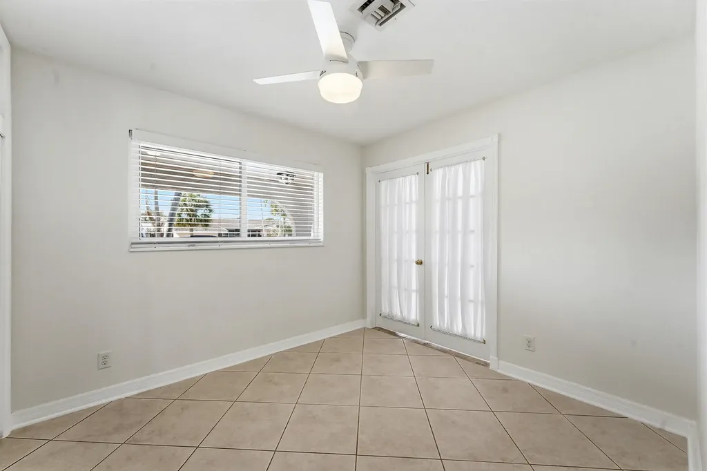 1641 NE 56th Court Fort Lauderdale FL 33334