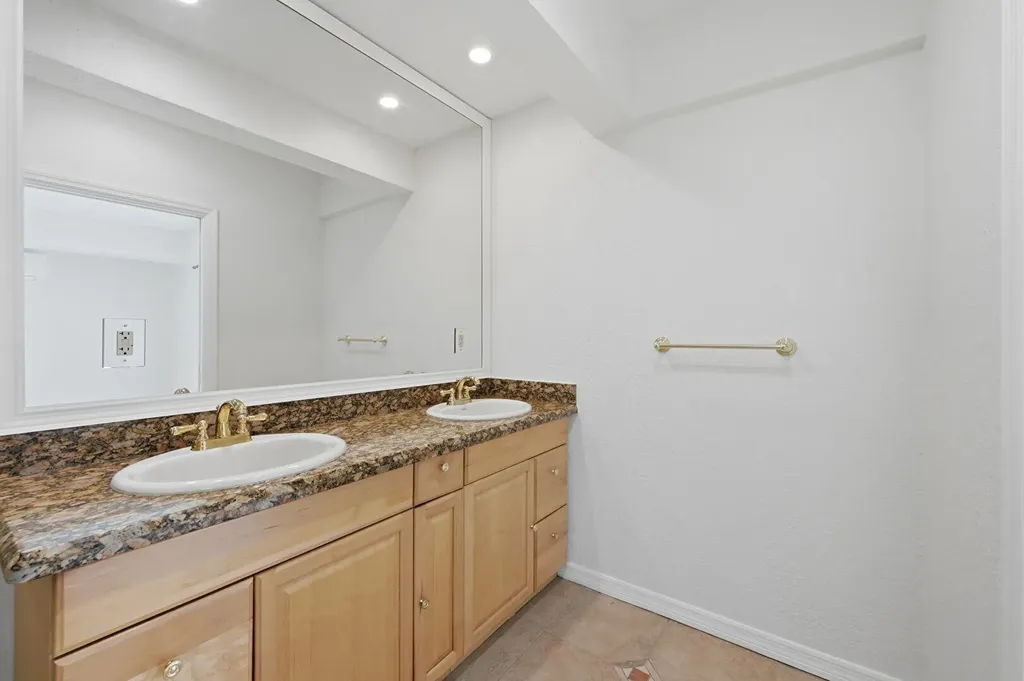 1641 NE 56th Court Fort Lauderdale FL 33334