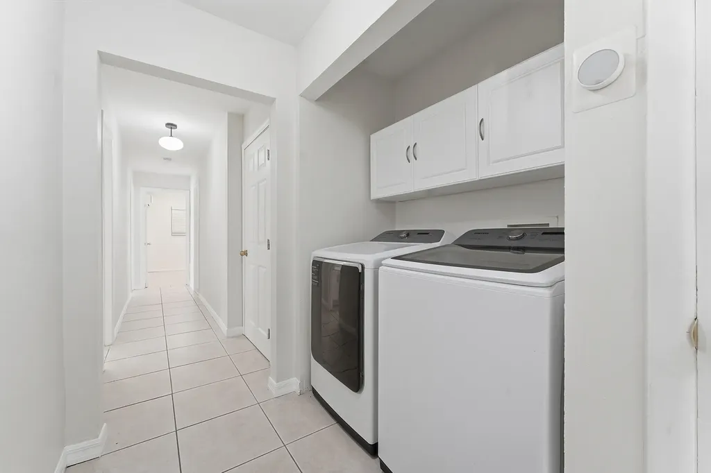 1641 NE 56th Court Fort Lauderdale FL 33334