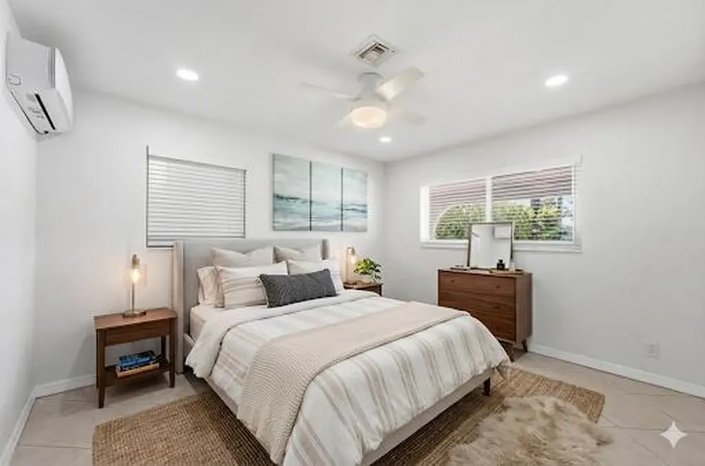 1641 NE 56th Court Fort Lauderdale FL 33334