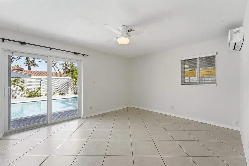 1641 NE 56th Court Fort Lauderdale FL 33334