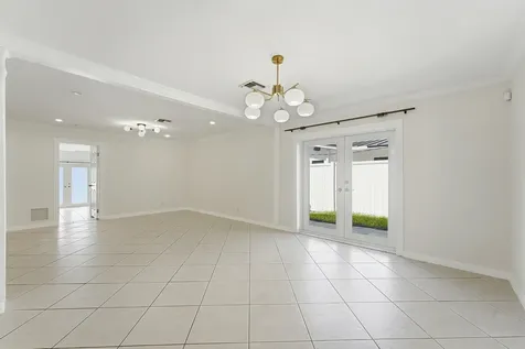 1641 NE 56th Court Fort Lauderdale FL 33334