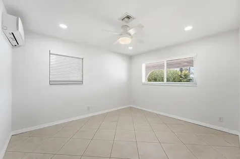 1641 NE 56th Court Fort Lauderdale FL 33334