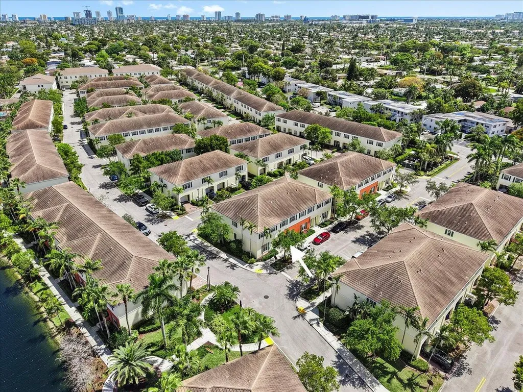 704 SW 2nd Avenue Pompano Beach FL 33060