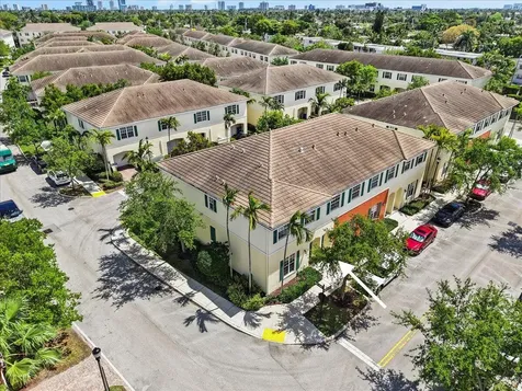 704 SW 2nd Avenue Pompano Beach FL 33060