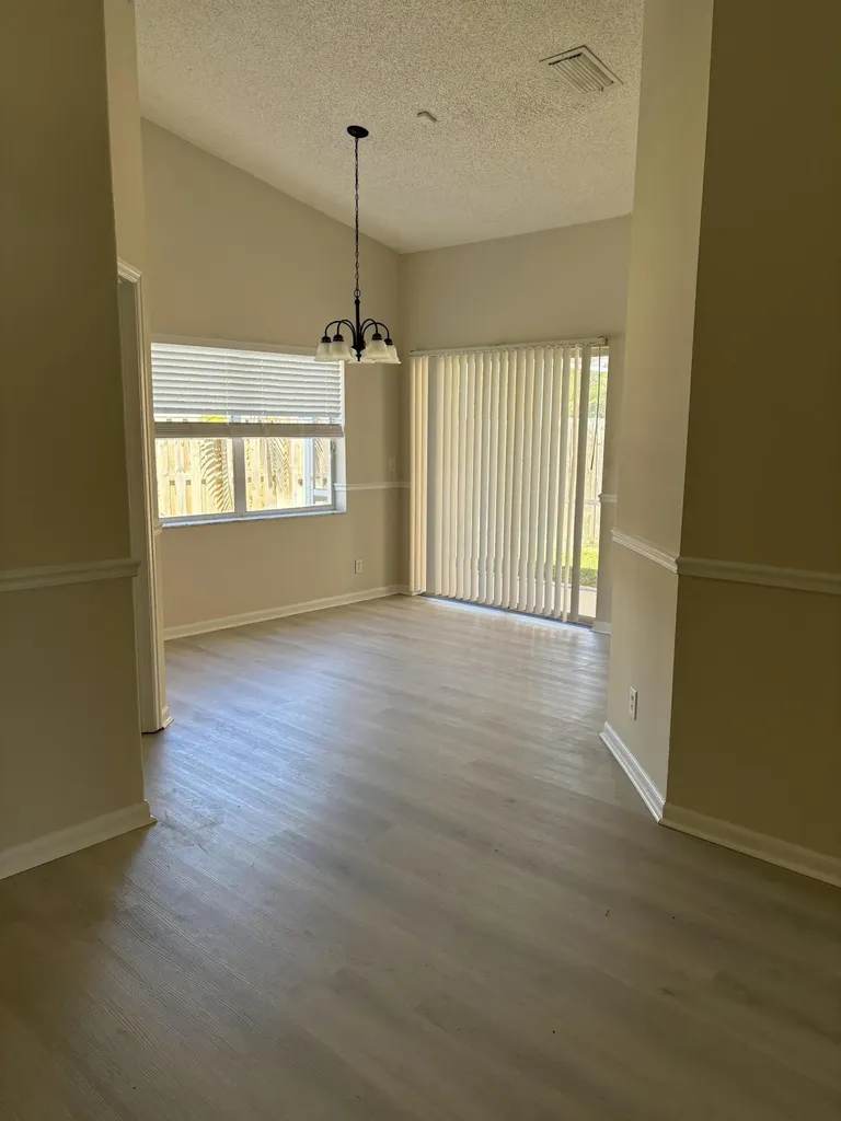 10749 Cypress Lake Terrace Boca Raton FL 33498