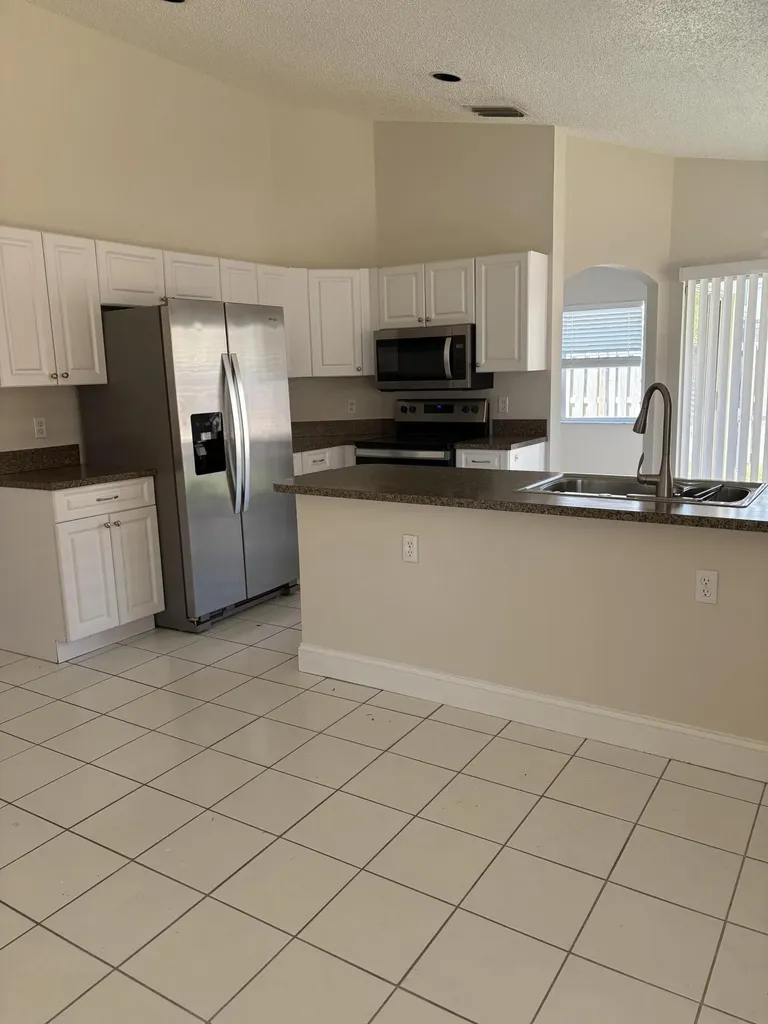 10749 Cypress Lake Terrace Boca Raton FL 33498