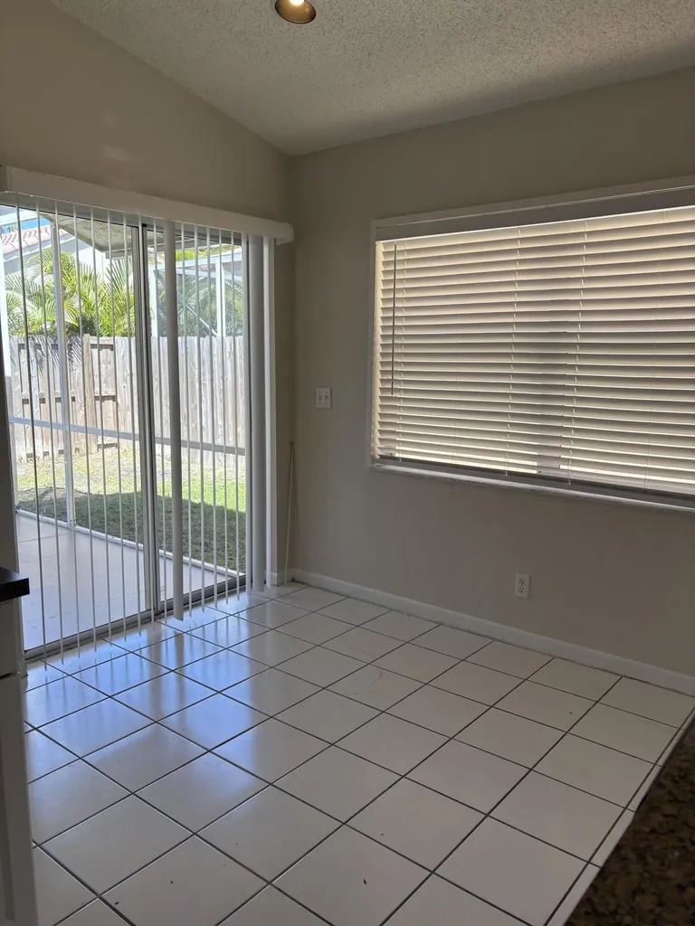 10749 Cypress Lake Terrace Boca Raton FL 33498