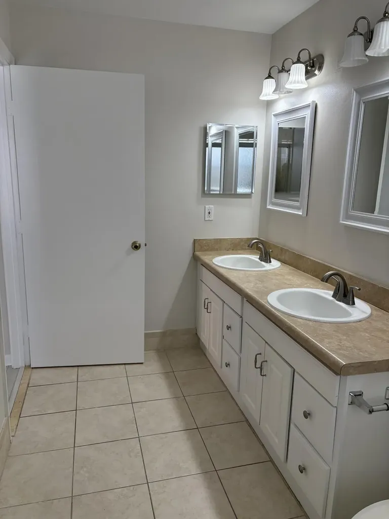 10749 Cypress Lake Terrace Boca Raton FL 33498