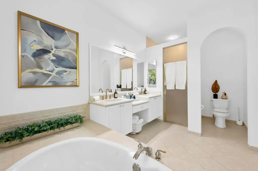 8019 S Savannah Circle Davie FL 33328