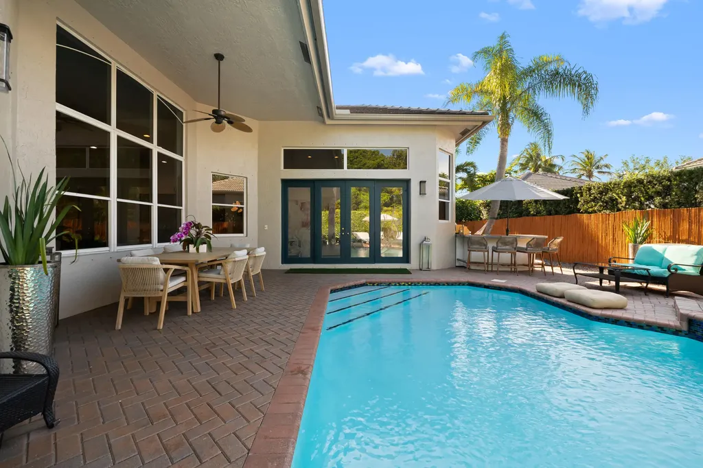 8019 S Savannah Circle Davie FL 33328