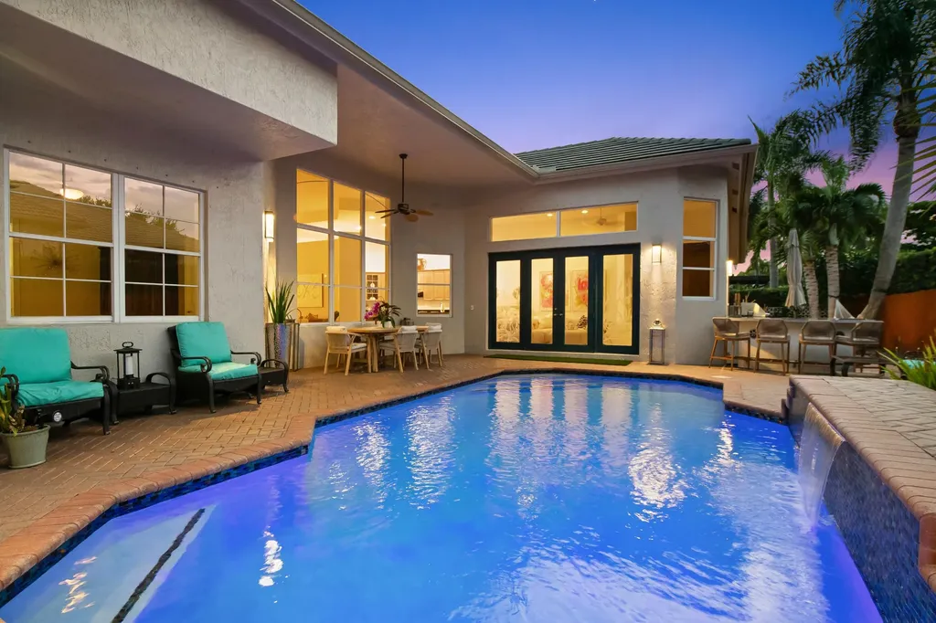 8019 S Savannah Circle Davie FL 33328