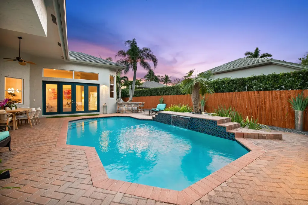 8019 S Savannah Circle Davie FL 33328