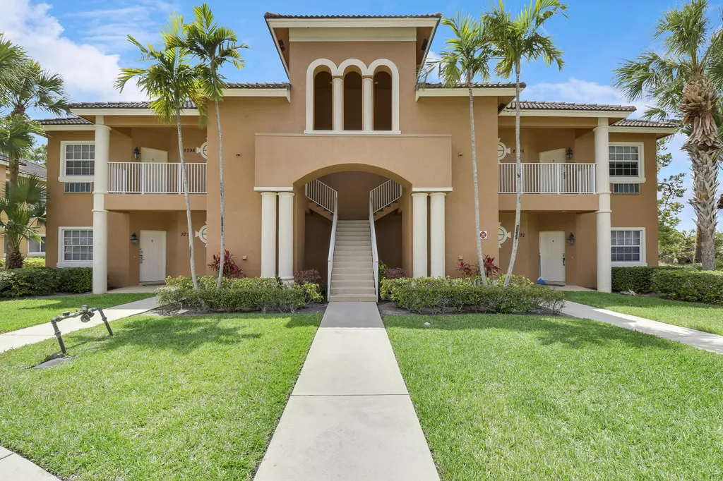 8296 Mulligan Circle Port St Lucie FL 34986