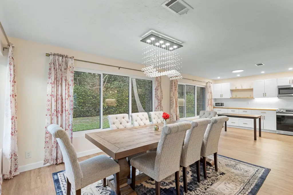 2861 SW 9th Street Boynton Beach FL 33435
