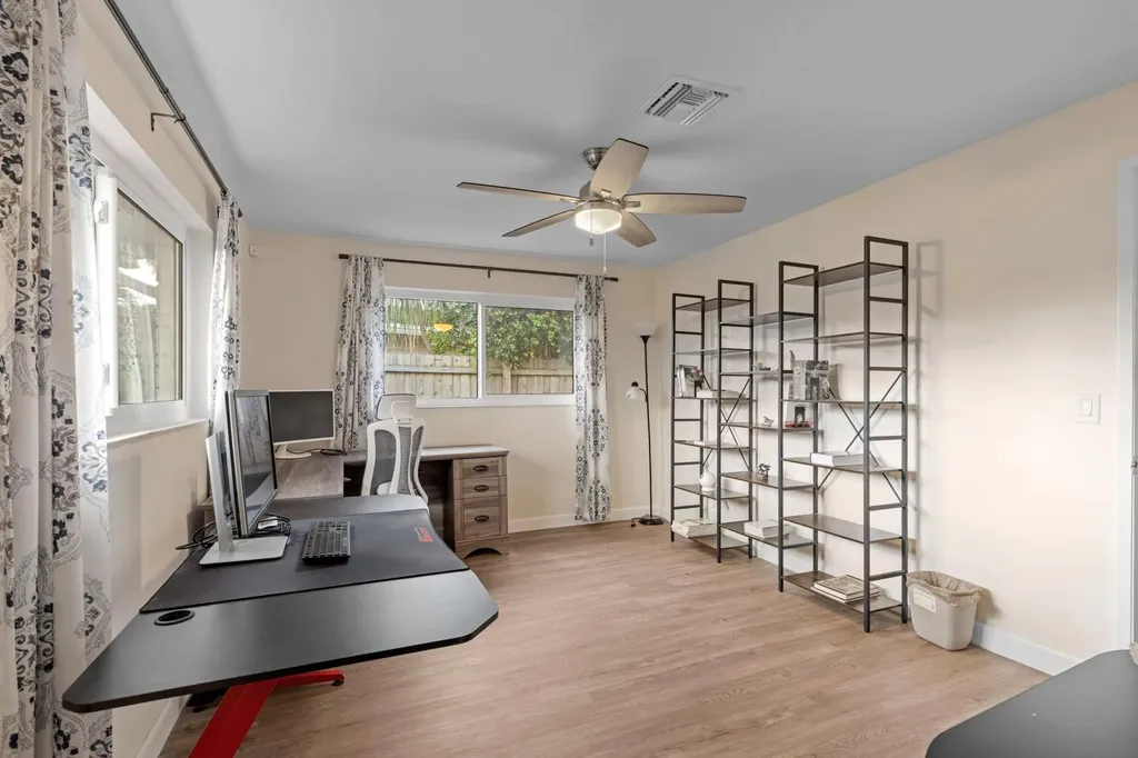 2861 SW 9th Street Boynton Beach FL 33435