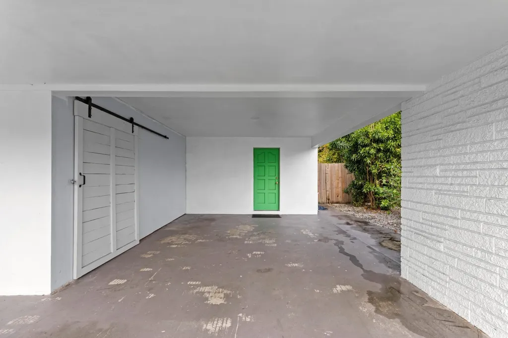 2861 SW 9th Street Boynton Beach FL 33435