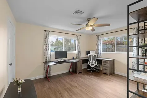 2861 SW 9th Street Boynton Beach FL 33435