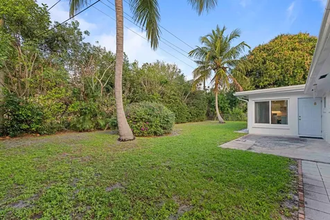 2861 SW 9th Street Boynton Beach FL 33435