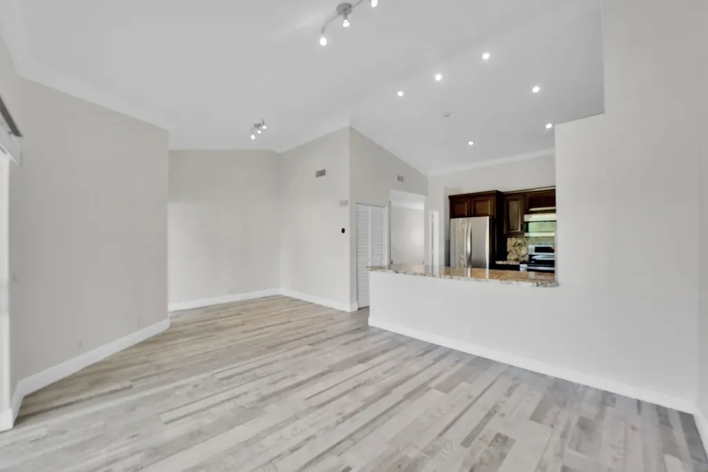 704 Freedom Court Deerfield Beach FL 33442