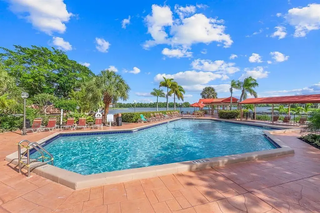 704 Freedom Court Deerfield Beach FL 33442