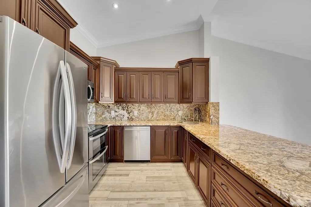 704 Freedom Court Deerfield Beach FL 33442