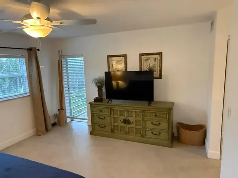 300 NE 14th Avenue Hallandale Beach FL 33009