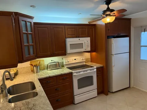 300 NE 14th Avenue Hallandale Beach FL 33009