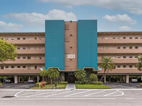 300 NE 14th Avenue Hallandale Beach FL 33009