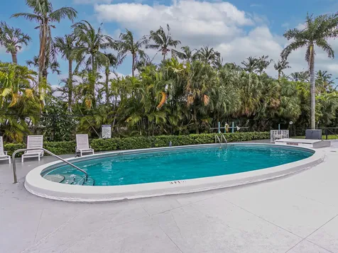 300 NE 14th Avenue Hallandale Beach FL 33009