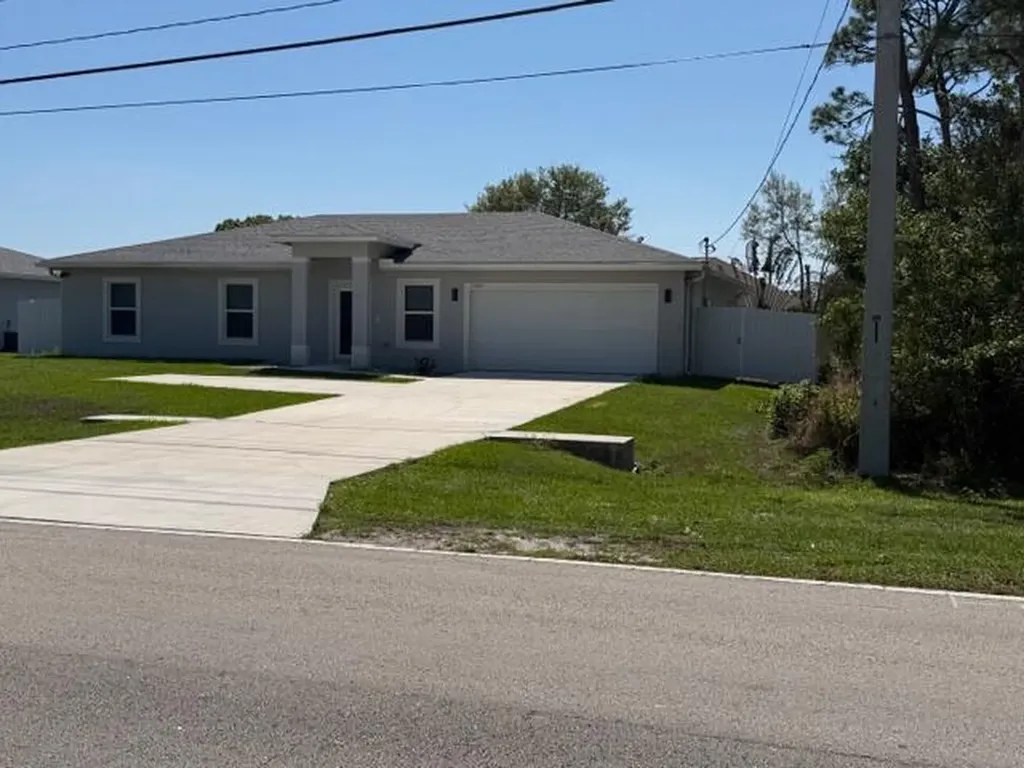 2490 SW Bayshore Boulevard Port St Lucie FL 34984