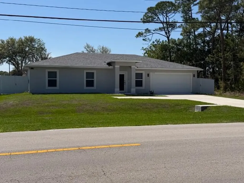2490 SW Bayshore Boulevard Port St Lucie FL 34984