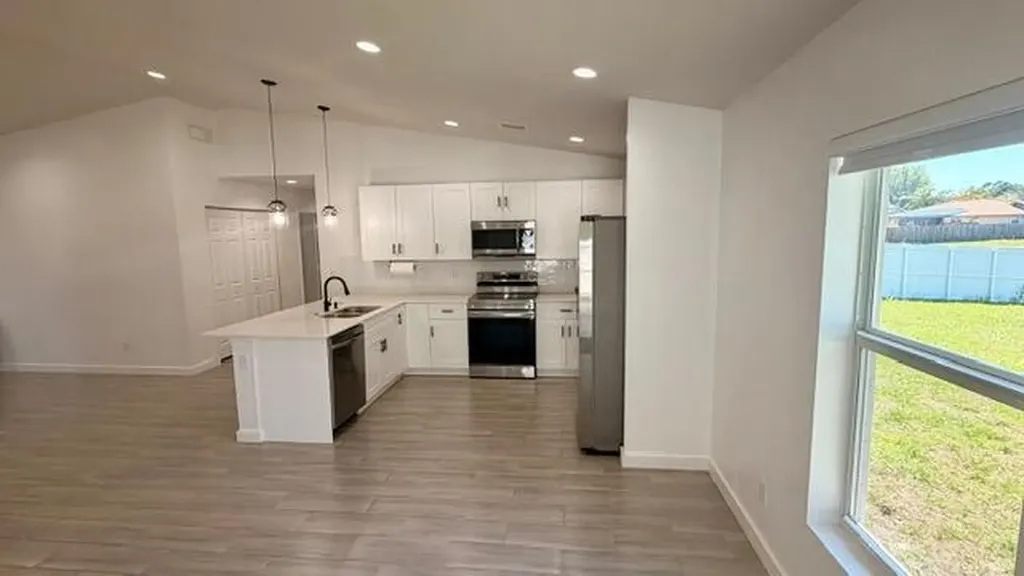 2490 SW Bayshore Boulevard Port St Lucie FL 34984