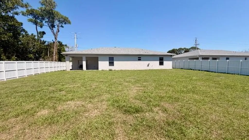 2490 SW Bayshore Boulevard Port St Lucie FL 34984