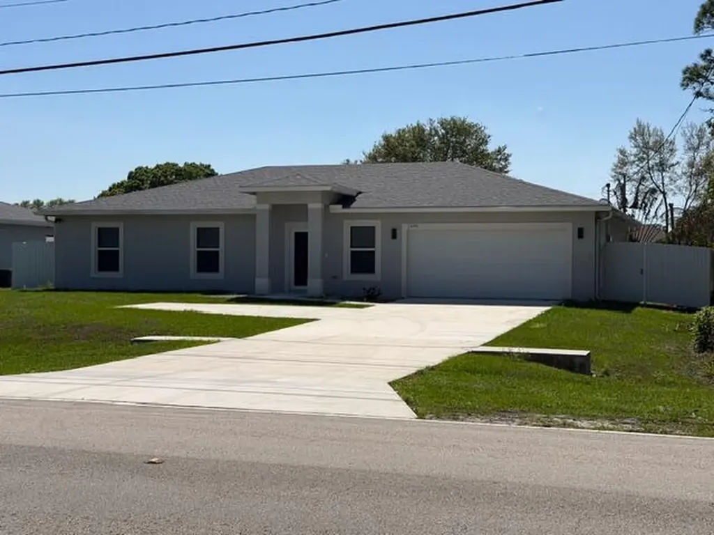 2490 SW Bayshore Boulevard Port St Lucie FL 34984