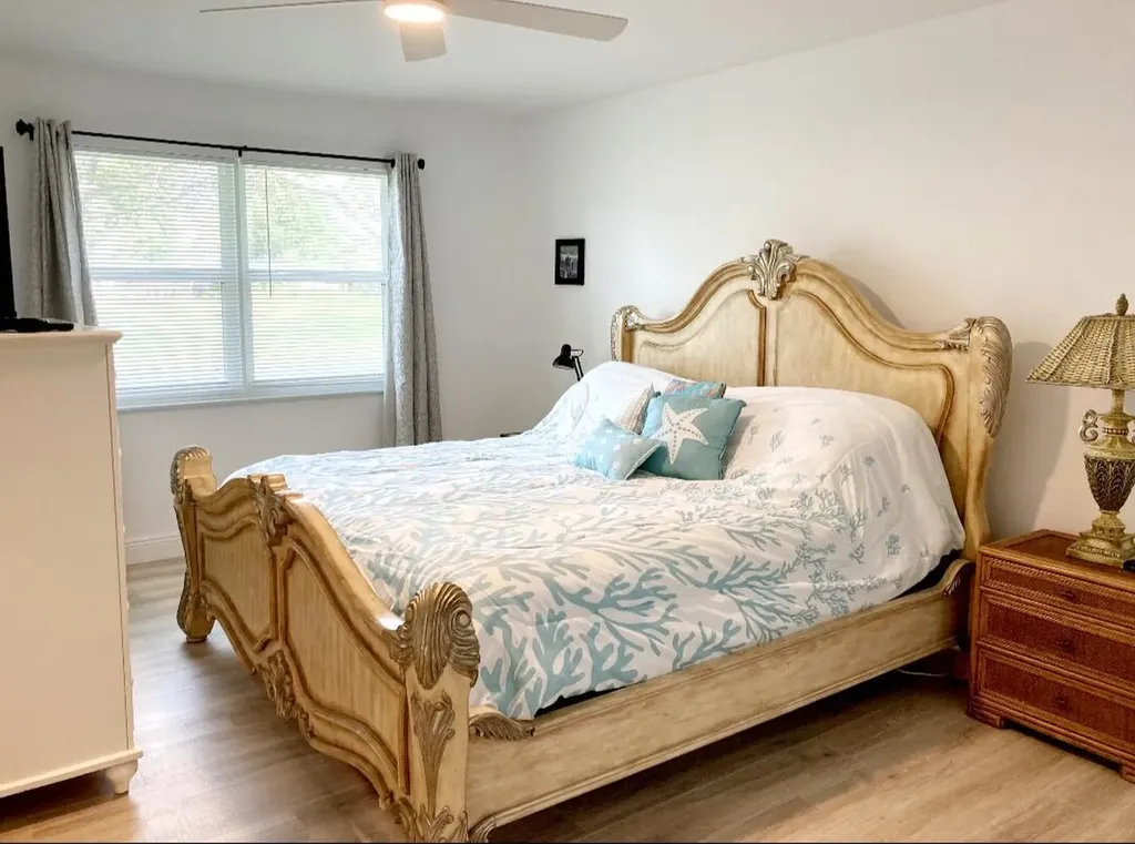 1155 S Drive Circle Delray Beach FL 33445