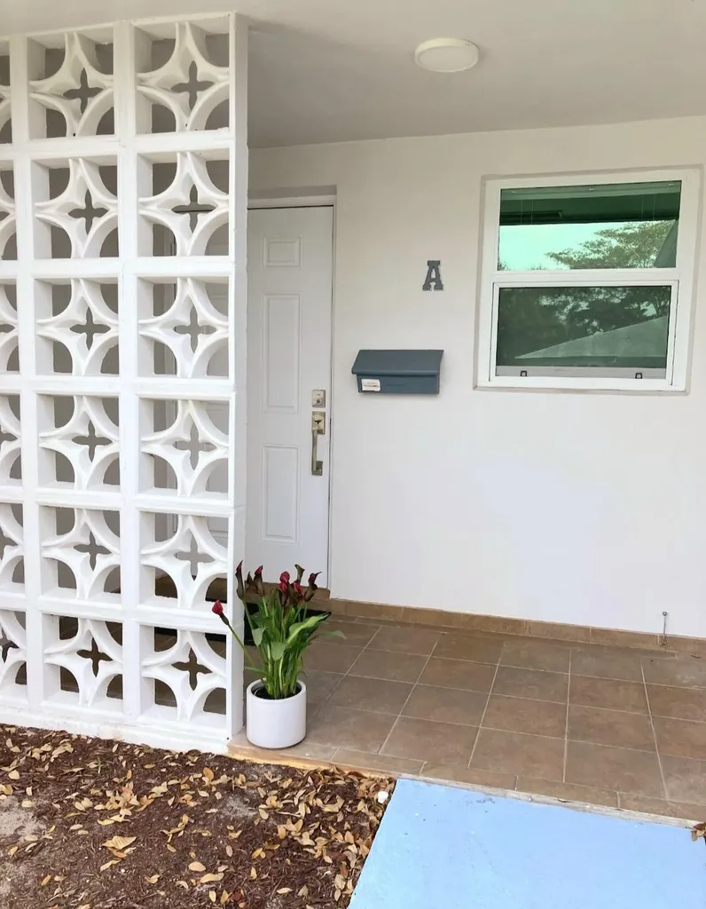 1155 S Drive Circle Delray Beach FL 33445