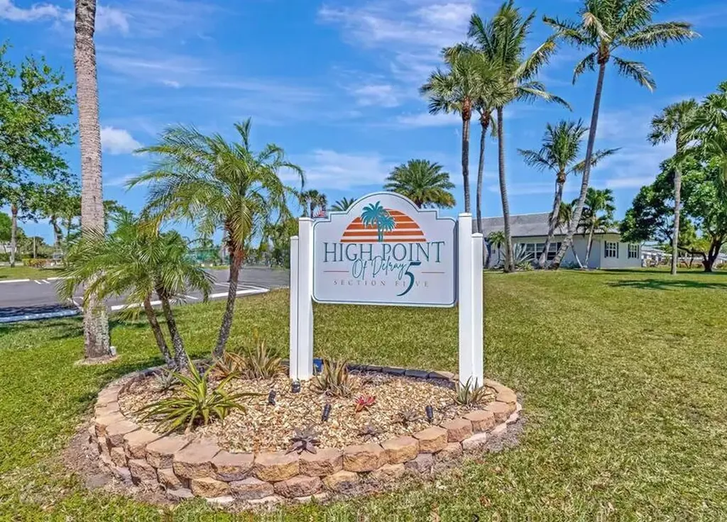 1155 S Drive Circle Delray Beach FL 33445