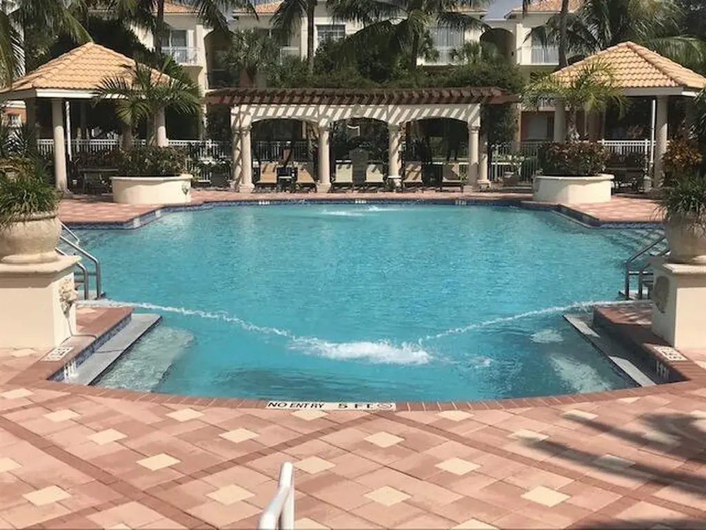 1101 Myrtlewood Circle E Palm Beach Gardens FL 33418