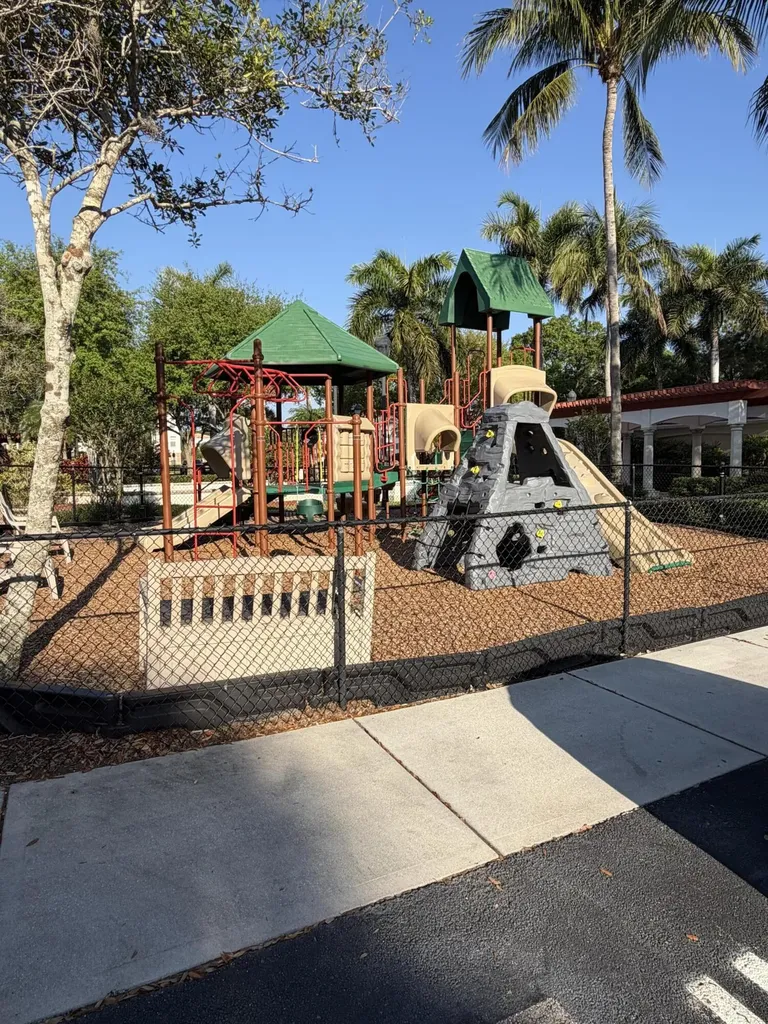 1101 Myrtlewood Circle E Palm Beach Gardens FL 33418
