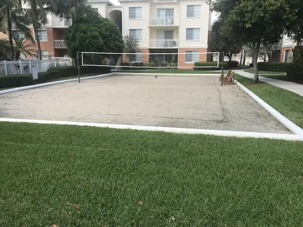 1101 Myrtlewood Circle E Palm Beach Gardens FL 33418
