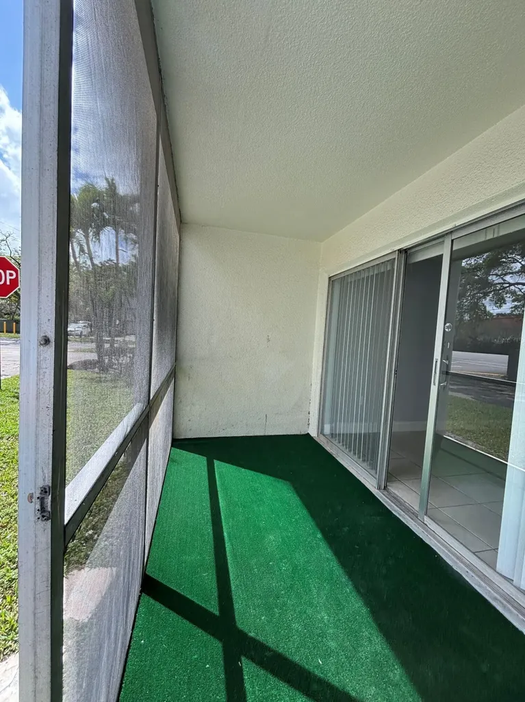 4255 N University Drive Sunrise FL 33351