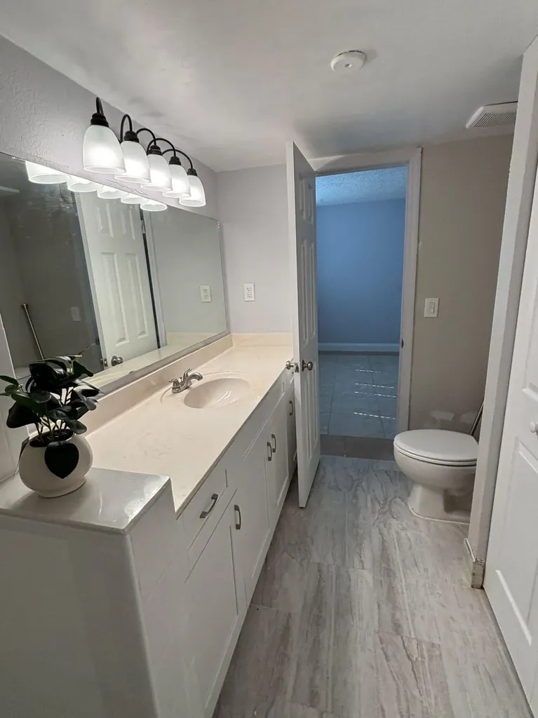 4255 N University Drive Sunrise FL 33351